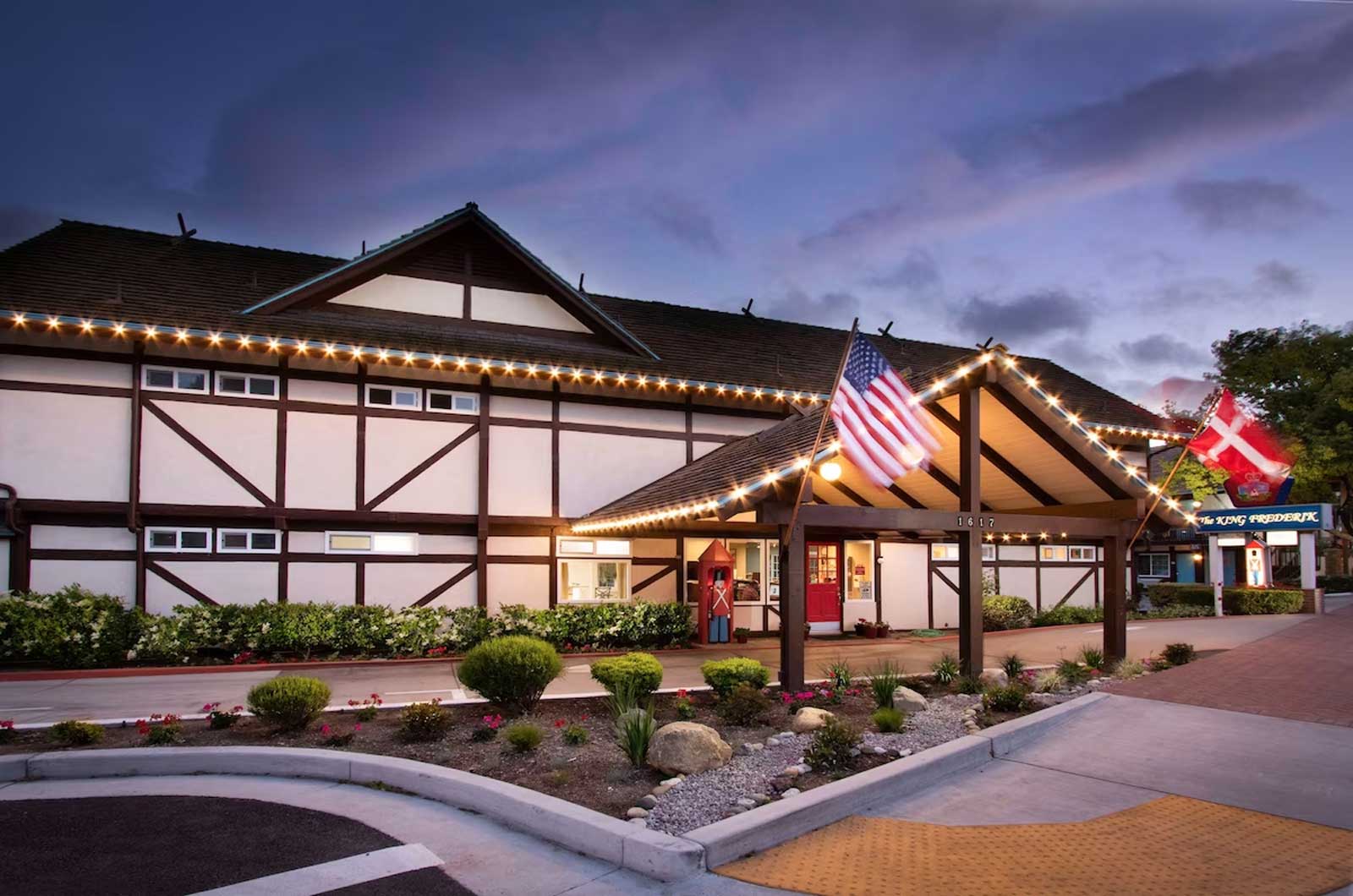 King Frederik Inn King Frederik Inn