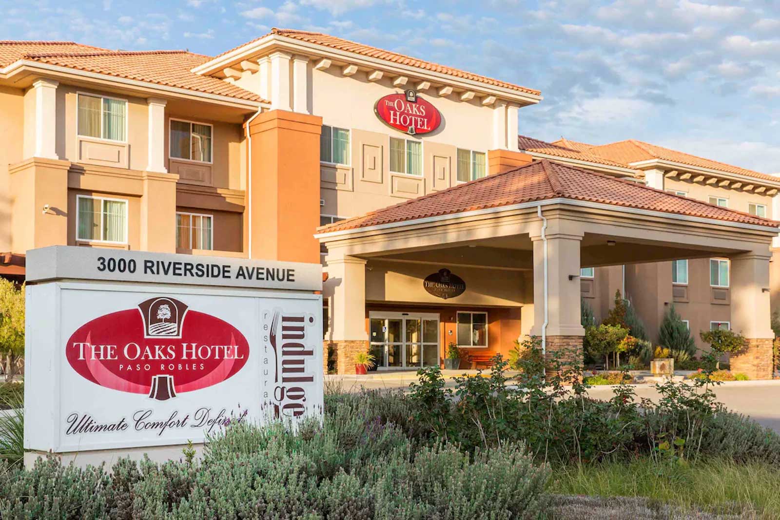 The Oaks Hotel & Suites The Oaks Hotel & Suites