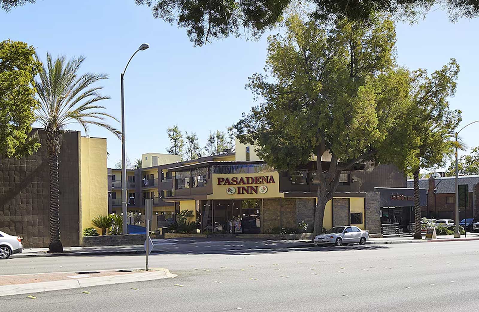 GreenTree Pasadena Inn
